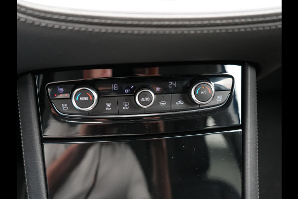 Opel Grandland X 1.6 Turbo Hybrid4 Ultimate Plug In Hybrid 300pk PHEV | Lederen Sportstoelen Memory & Ventilatie | L.M. 19" | Trekhaak Afneembaar | Navigatie | Apple Carplay | 360 Camera | DAB | Climate Control |
