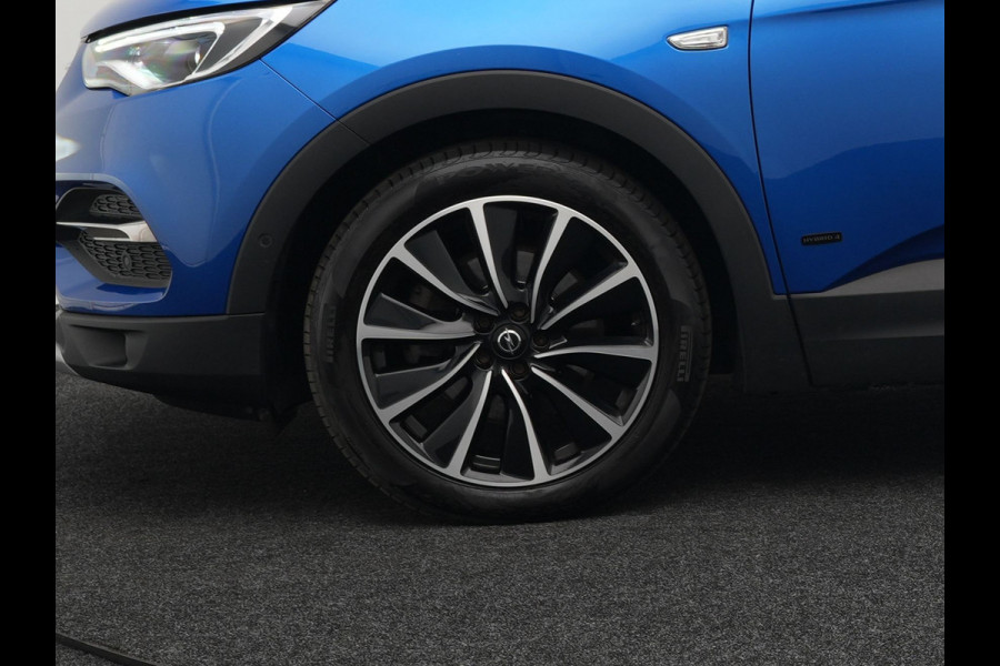 Opel Grandland X 1.6 Turbo Hybrid4 Ultimate Plug In Hybrid 300pk PHEV | Lederen Sportstoelen Memory & Ventilatie | L.M. 19" | Trekhaak Afneembaar | Navigatie | Apple Carplay | 360 Camera | DAB | Climate Control |