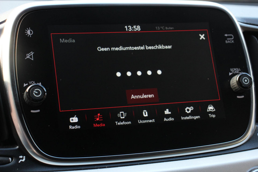 Fiat 500 1.0 69pk Hybrid Connect Fiat 500 1.0 69pk  Hybrid Connect | Navigatie | Apple Carplay/Android Auto | Cruise Control | Mistlampen | Bluetooth