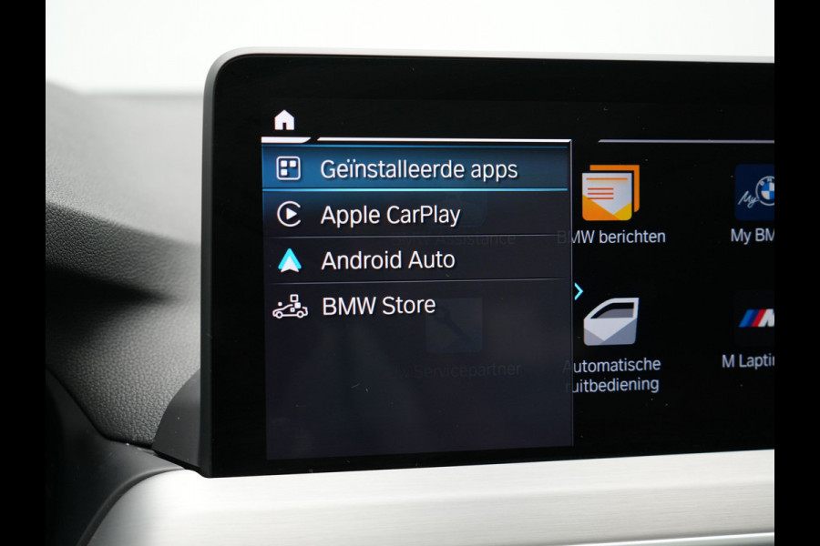 BMW X3 xDrive30e Executive Plug In Hybrid Facelift Dealer O.H. PHEV | Nieuw Model | Panodak | Lederen Sportstoelen | Head Up | Laser LED | Navigatie Groot | Virtual | Apple Carplay | Camera | DAB | Sfeerverlichting | L.M. 19" |