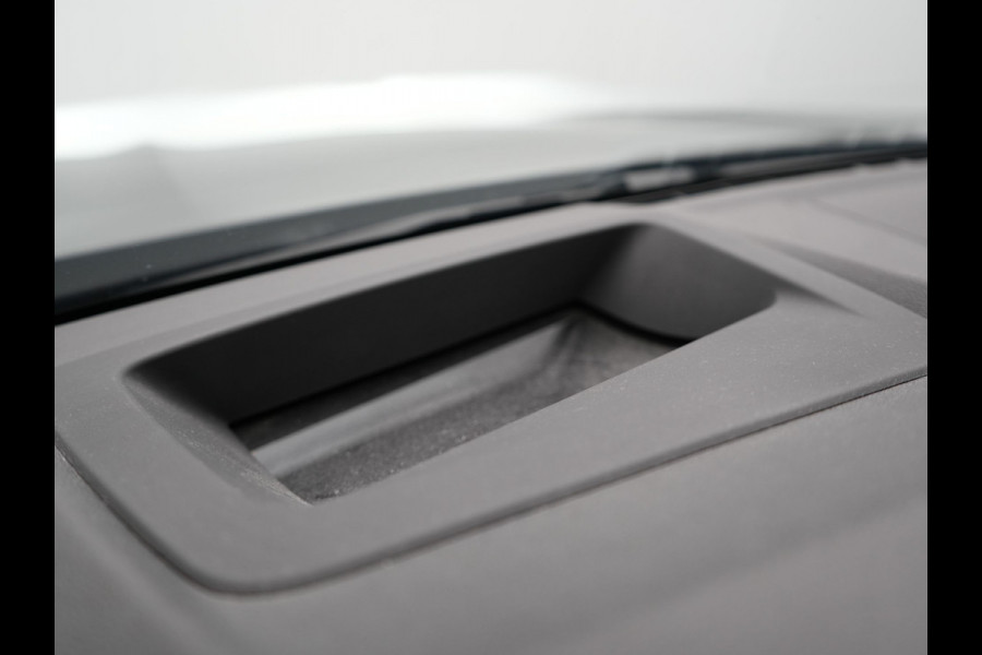 BMW X3 xDrive30e Executive Plug In Hybrid Facelift Dealer O.H. PHEV | Nieuw Model | Panodak | Lederen Sportstoelen | Head Up | Laser LED | Navigatie Groot | Virtual | Apple Carplay | Camera | DAB | Sfeerverlichting | L.M. 19" |
