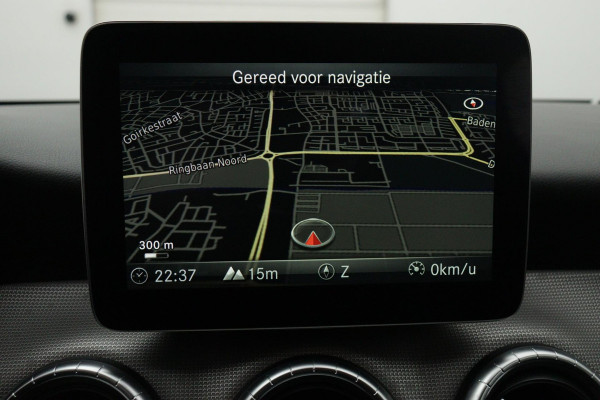 Mercedes-Benz CLA-Klasse 180 Business Solution(NL-auto, Goed OnderH, Navi Groot, StoelV, Cruise Con, Sportstoelen, Etc)