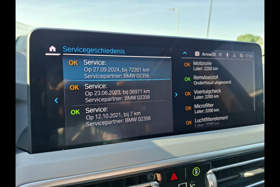 BMW X3 xDrive30e Executive Plug In Hybrid Facelift Dealer O.H. PHEV | Nieuw Model | Panodak | Lederen Sportstoelen | Head Up | Laser LED | Navigatie Groot | Virtual | Apple Carplay | Camera | DAB | Sfeerverlichting | L.M. 19" |