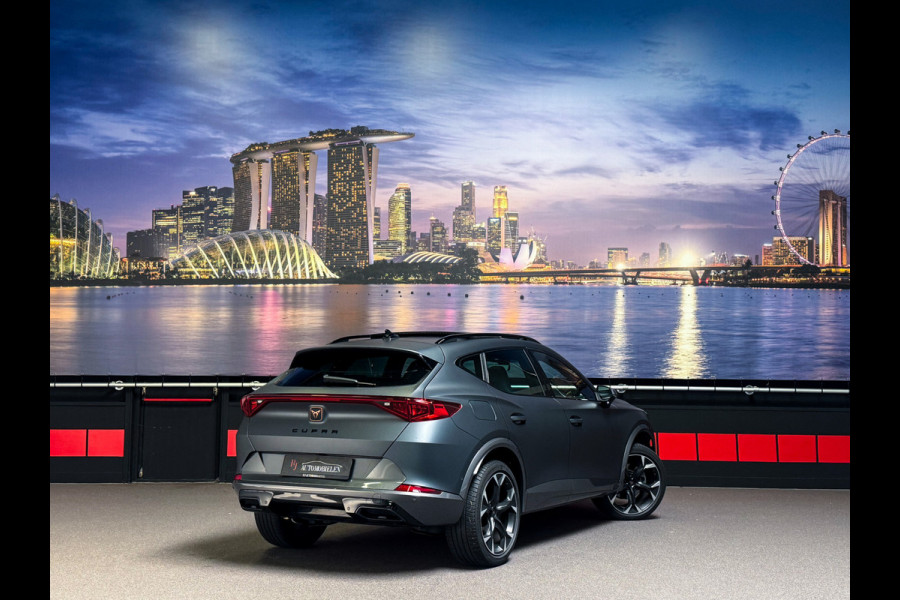 CUPRA Formentor 1.5 TSI 12-2022|MatteGrijs|SportStoelen|Leder|Memory|Camera|