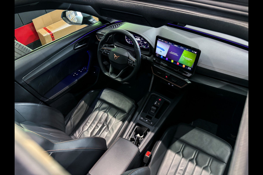 CUPRA Formentor 1.5 TSI 12-2022|MatteGrijs|SportStoelen|Leder|Memory|Camera|