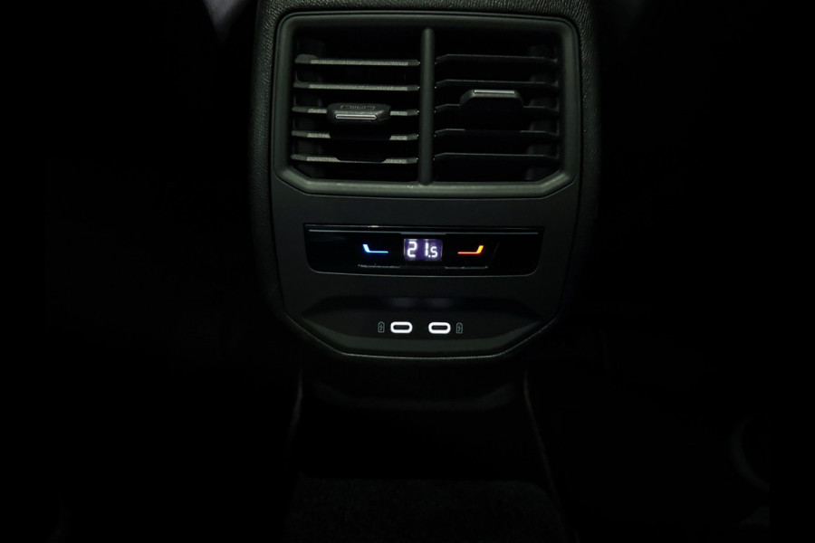 CUPRA Formentor 1.5 TSI 12-2022|MatteGrijs|SportStoelen|Leder|Memory|Camera|
