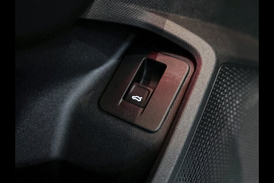 CUPRA Formentor 1.5 TSI 12-2022|MatteGrijs|SportStoelen|Leder|Memory|Camera|