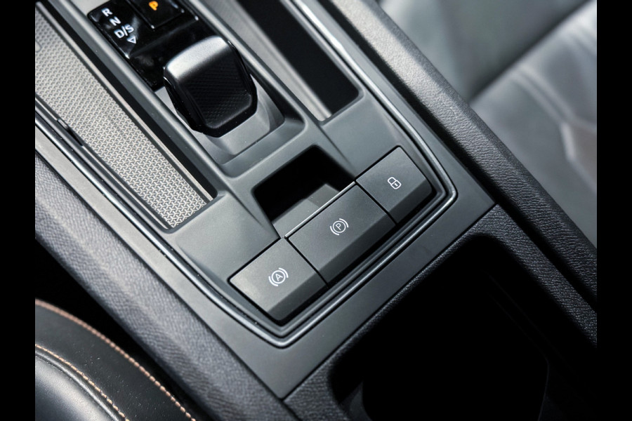 CUPRA Formentor 1.5 TSI 12-2022|MatteGrijs|SportStoelen|Leder|Memory|Camera|