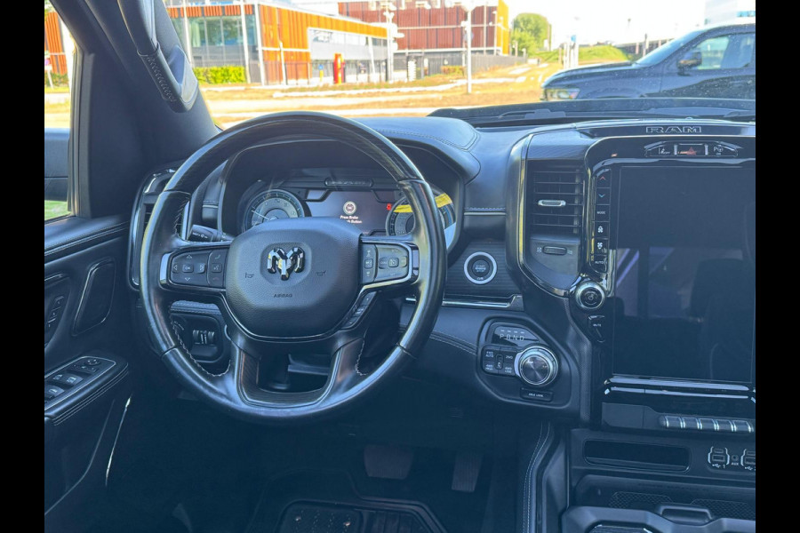 Dodge Ram 5.7 V8 4x4 Crew Cab Limited Night