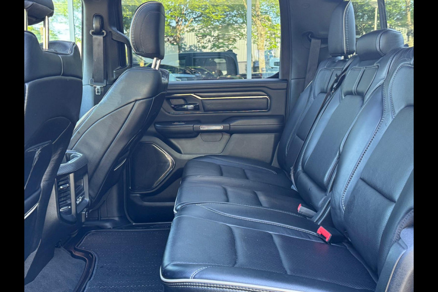 Dodge Ram 5.7 V8 4x4 Crew Cab Limited Night
