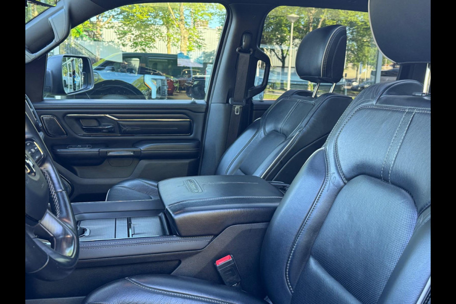 Dodge Ram 5.7 V8 4x4 Crew Cab Limited Night