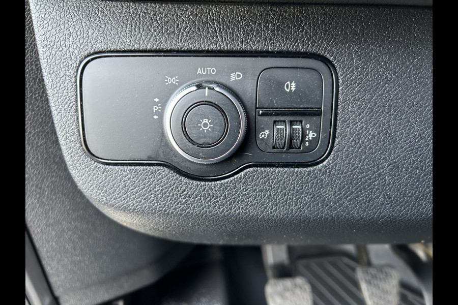 Mercedes-Benz Sprinter 315 CDI L2 H1 RWD / Trekhaak / MBUX / Camera / Carplay navigatie / Airco / 270 Graden achterdeuren