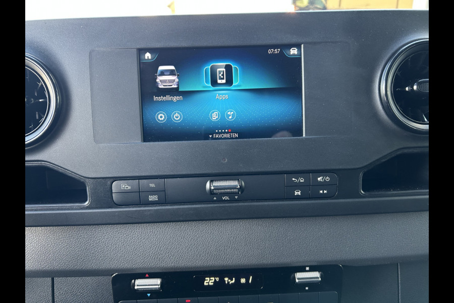 Mercedes-Benz Sprinter 315 CDI L2 H1 RWD / Trekhaak / MBUX / Camera / Carplay navigatie / Airco / 270 Graden achterdeuren
