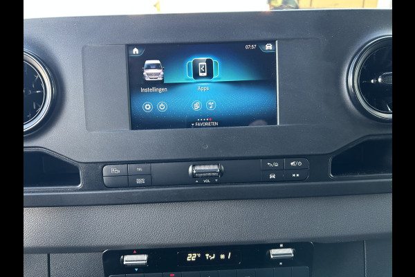 Mercedes-Benz Sprinter 315 CDI L2 H1 RWD / Trekhaak / MBUX / Camera / Carplay navigatie / Airco / 270 Graden achterdeuren
