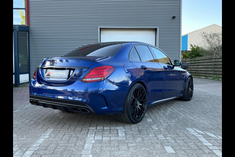 Mercedes-Benz C-Klasse 63 AMG BOM-FOLL