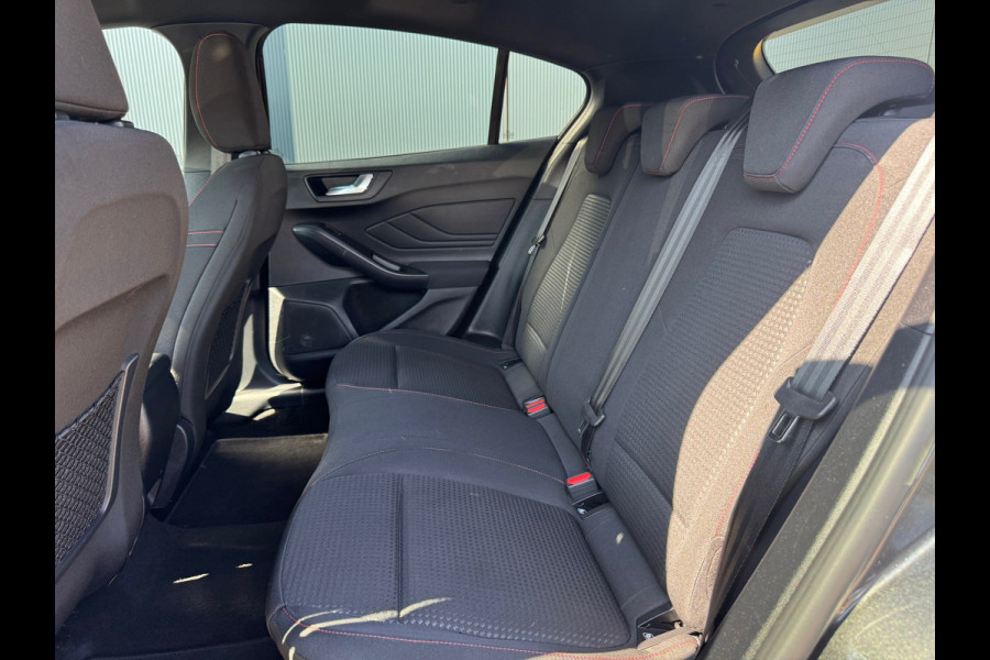 Ford Focus 1.0 EcoBoost * ST Line * Cruise * Camera * Linedetectie *