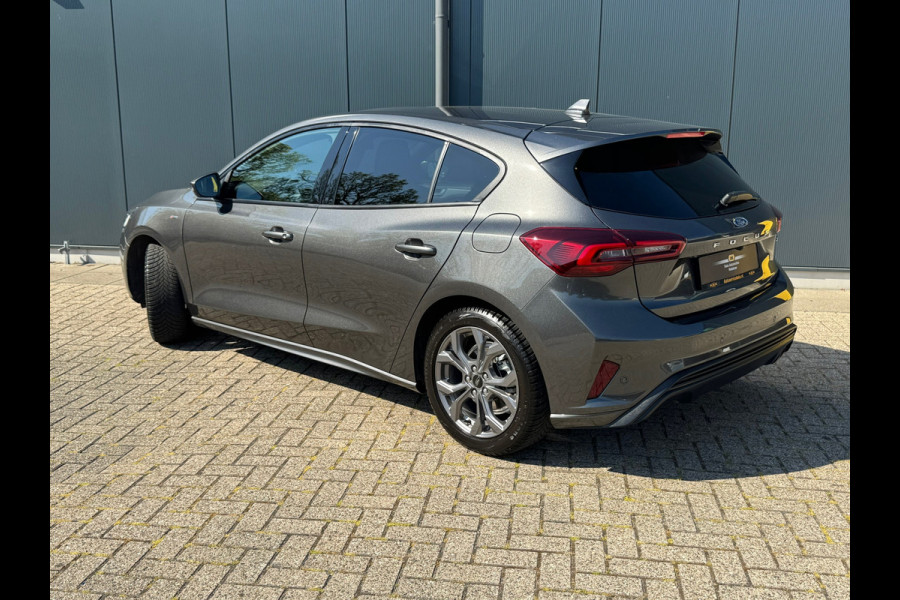 Ford Focus 1.0 EcoBoost * ST Line * Cruise * Camera * Linedetectie *