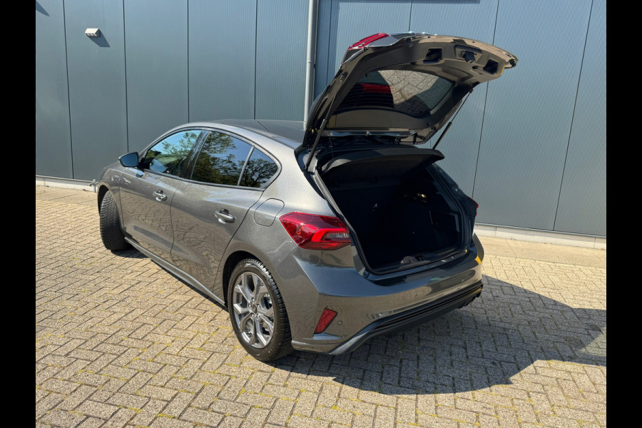 Ford Focus 1.0 EcoBoost * ST Line * Cruise * Camera * Linedetectie *