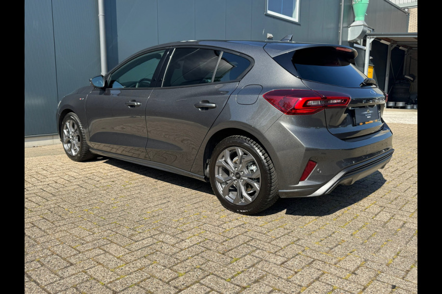 Ford Focus 1.0 EcoBoost * ST Line * Cruise * Camera * Linedetectie *