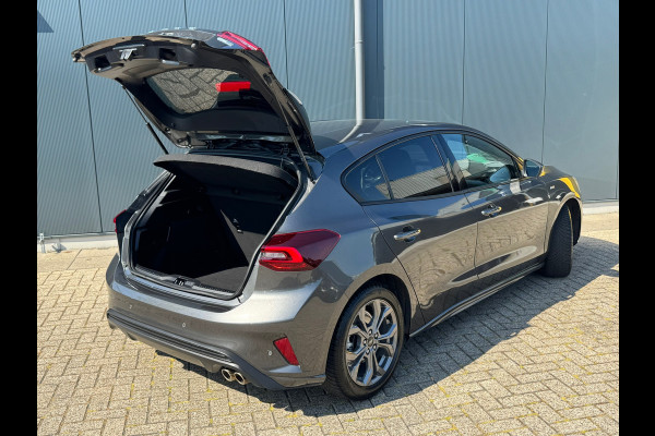 Ford Focus 1.0 EcoBoost * ST Line * Cruise * Camera * Linedetectie *