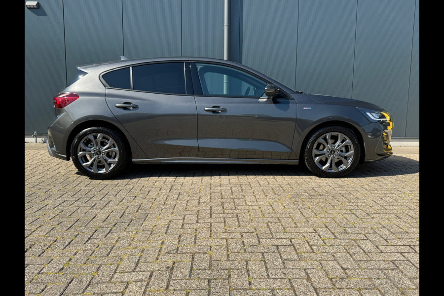 Ford Focus 1.0 EcoBoost * ST Line * Cruise * Camera * Linedetectie *