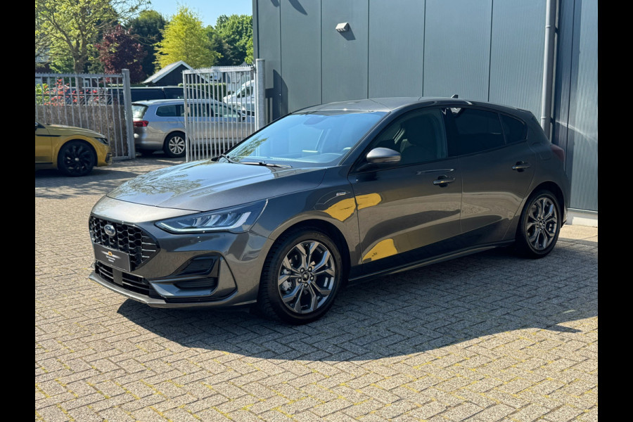 Ford Focus 1.0 EcoBoost * ST Line * Cruise * Camera * Linedetectie *