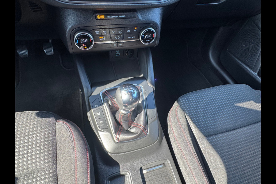 Ford Focus 1.0 EcoBoost * ST Line * Cruise * Camera * Linedetectie *