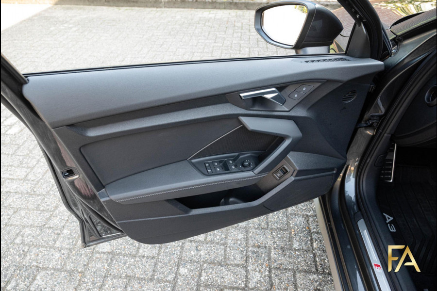 Audi A3 Sportback 40 TFSI e S Line Panodak|19 Inch|MatrixLED