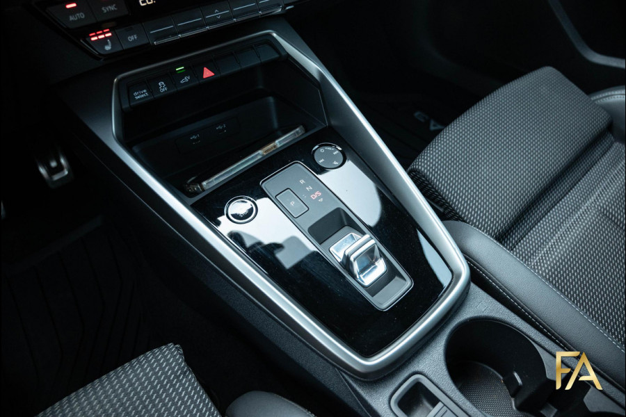 Audi A3 Sportback 40 TFSI e S Line Panodak|19 Inch|MatrixLED