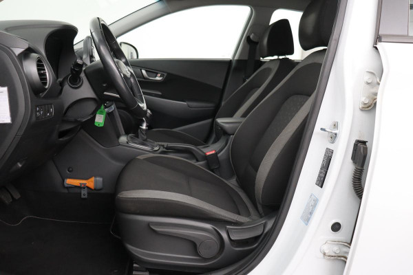 Hyundai Kona 1.0T Comfort | Trekhaak | Carplay | Camera | Climate control | Navigatie | Cruise control | Keyless | Bluetooth