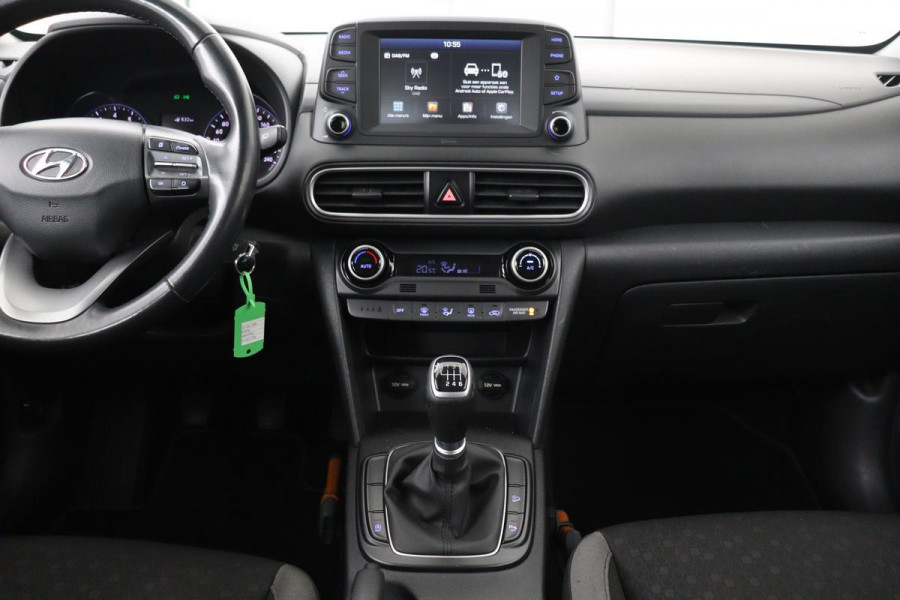 Hyundai Kona 1.0T Comfort | Trekhaak | Carplay | Camera | Climate control | Navigatie | Cruise control | Keyless | Bluetooth