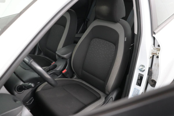 Hyundai Kona 1.0T Comfort | Trekhaak | Carplay | Camera | Climate control | Navigatie | Cruise control | Keyless | Bluetooth