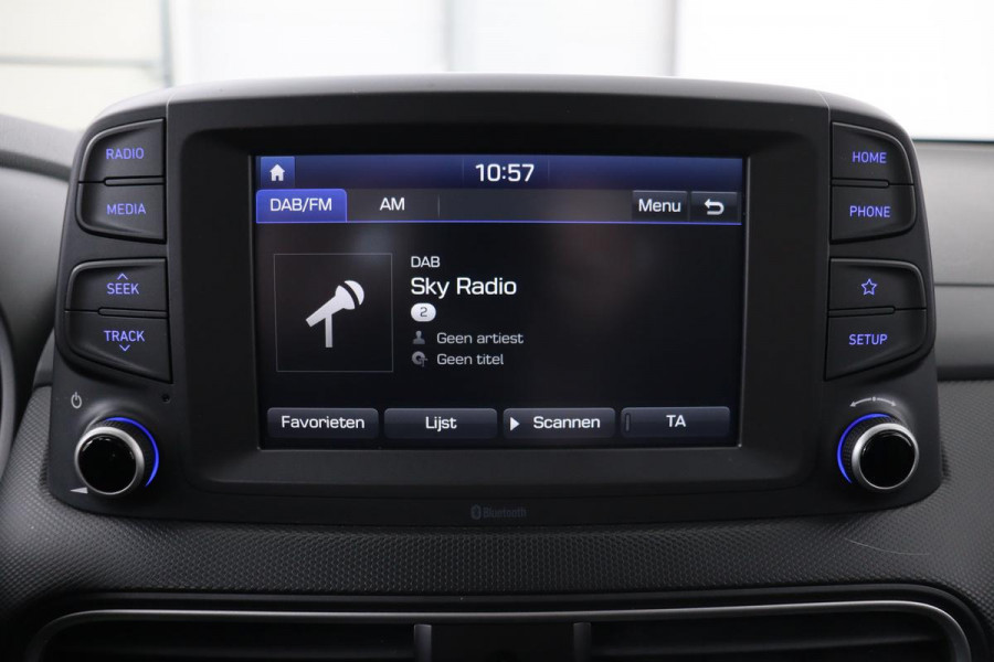Hyundai Kona 1.0T Comfort | Trekhaak | Carplay | Camera | Climate control | Navigatie | Cruise control | Keyless | Bluetooth