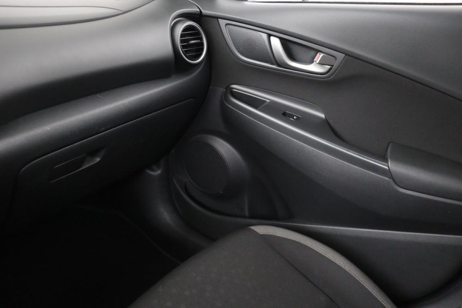 Hyundai Kona 1.0T Comfort | Trekhaak | Carplay | Camera | Climate control | Navigatie | Cruise control | Keyless | Bluetooth