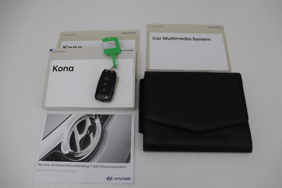 Hyundai Kona 1.0T Comfort | Trekhaak | Carplay | Camera | Climate control | Navigatie | Cruise control | Keyless | Bluetooth