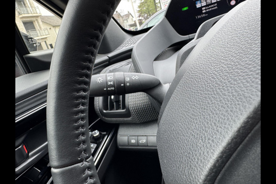 Toyota Bz4x 71,4 kWh 204pk Premium | Trekhaak, Panoramadak, 20 inch, 360 Camera, Parkeersensoren, Dodehoekherkenning, Stoel + Stuurverwarmin