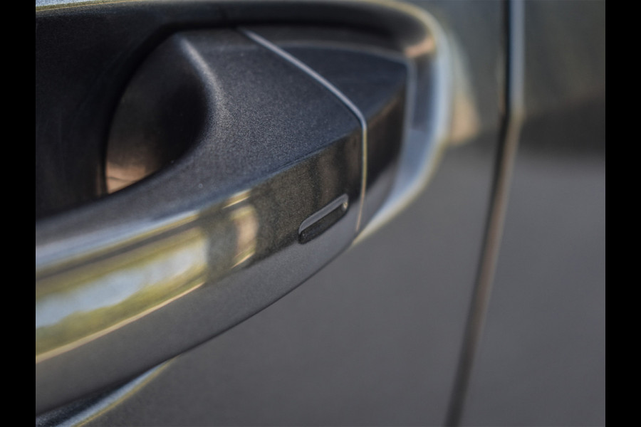 Audi Q3 Sportback 45 TFSI e S EDITION | PANORAMADAK | SONOS SOUND | ADAPTIVE CRUISE | MATRIX-LED | MAGNETIC RIDE | FULL EDER | TREKHAAK | KEYLESS