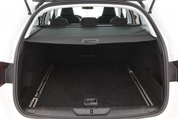 Peugeot 308 SW 1.2 PureTech Premium*PANO*ACC*ECC*NAVI*