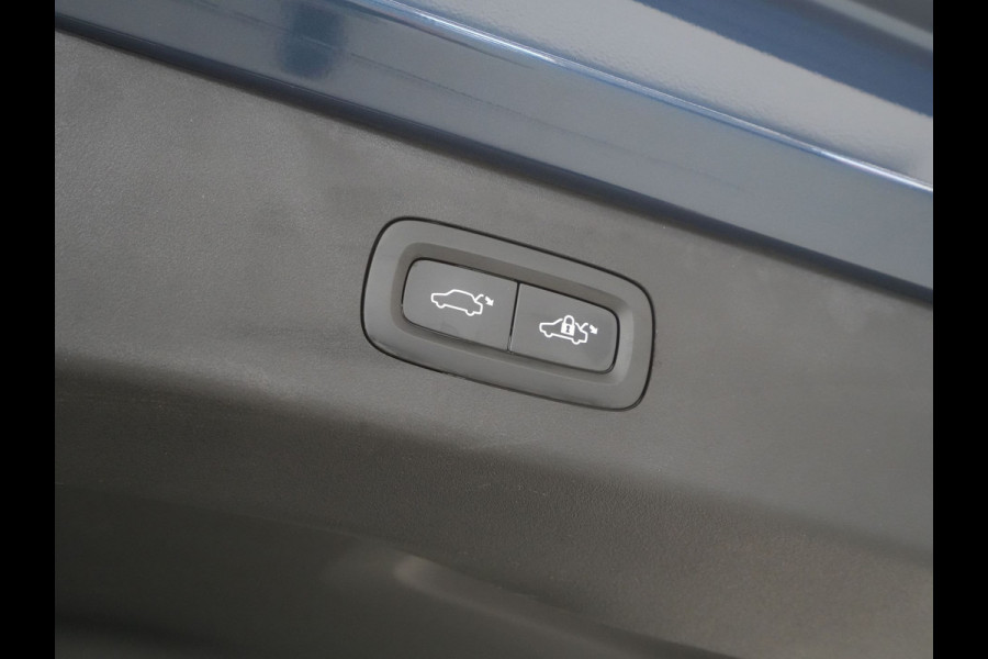 Lynk & Co 01 1.5 Hybride Panorama Camera Stoelverwarming Side Assist Keyless 6