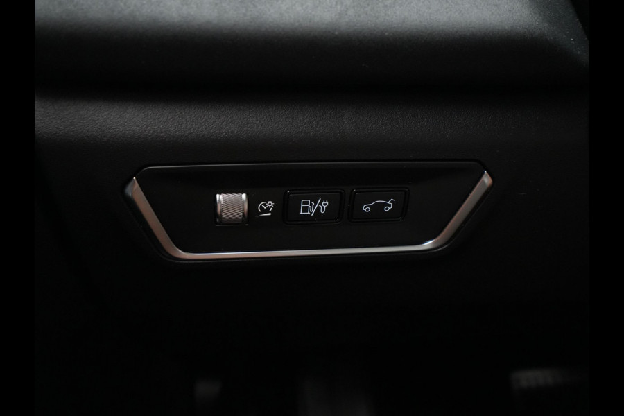 Lynk & Co 01 1.5 Hybride Panorama Camera Stoelverwarming Side Assist Keyless 6