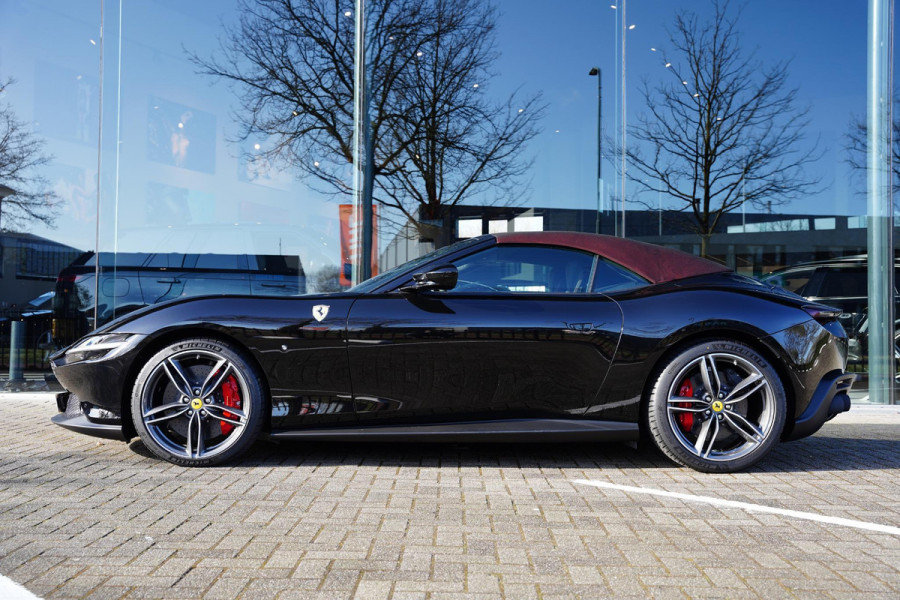 Ferrari Roma Spider 3.9 V8 2025-05