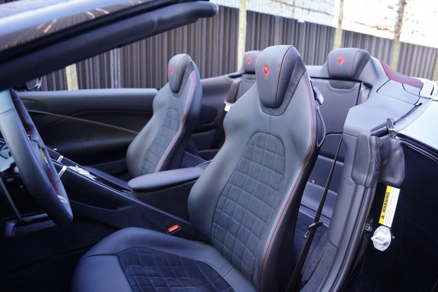 Ferrari Roma Spider 3.9 V8 2025-05