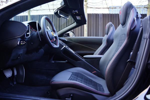 Ferrari Roma Spider 3.9 V8 2025-05