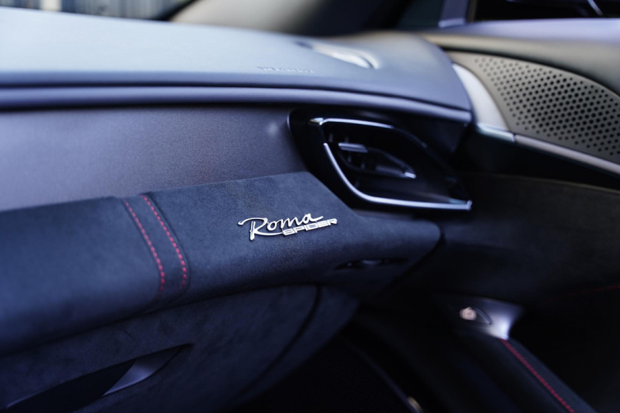 Ferrari Roma Spider 3.9 V8 2025-05