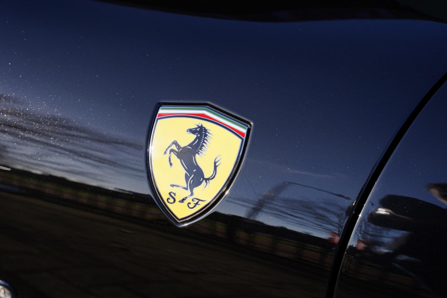 Ferrari Roma Spider 3.9 V8 2025-05