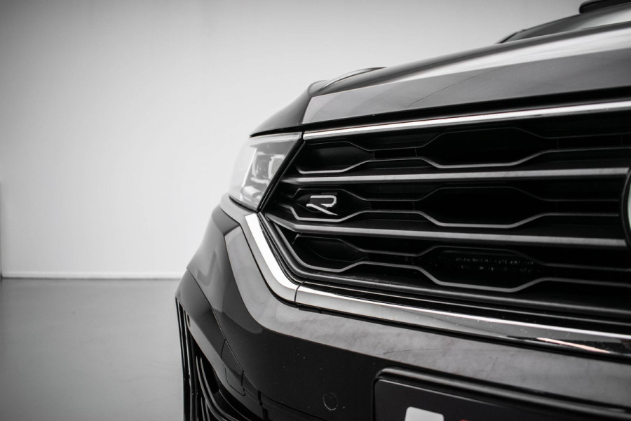 Volkswagen T-Roc 2.0 TSI 4Motion R |Pano|Akrapovic|Leder|Beats|