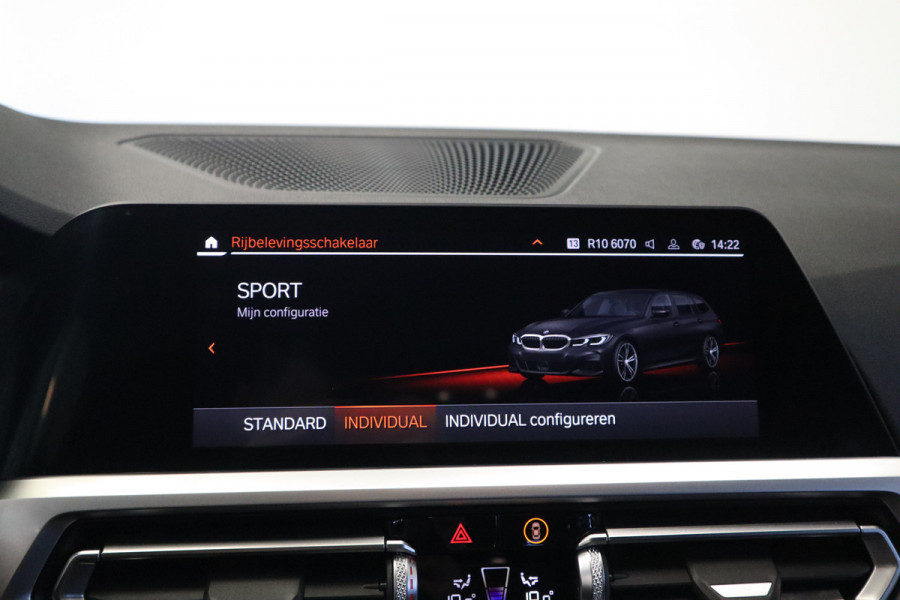 BMW 3 Serie Touring 320i High Executive Edition 184 PK Navigatie Luxe Volleder Cruise Control Stoelverwarming sfeerverlichting