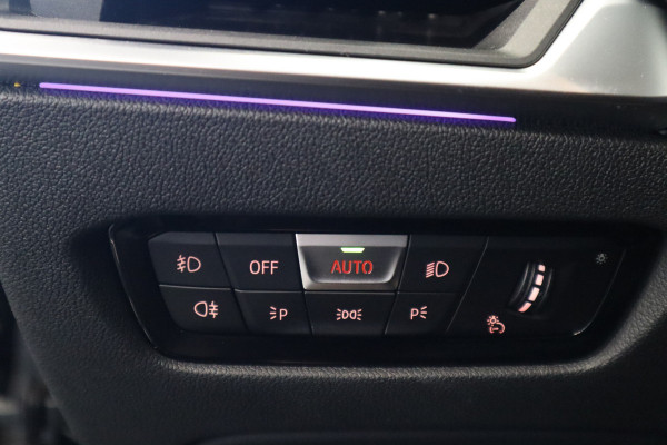 BMW 3 Serie Touring 320i High Executive Edition 184 PK Navigatie Luxe Volleder Cruise Control Stoelverwarming sfeerverlichting