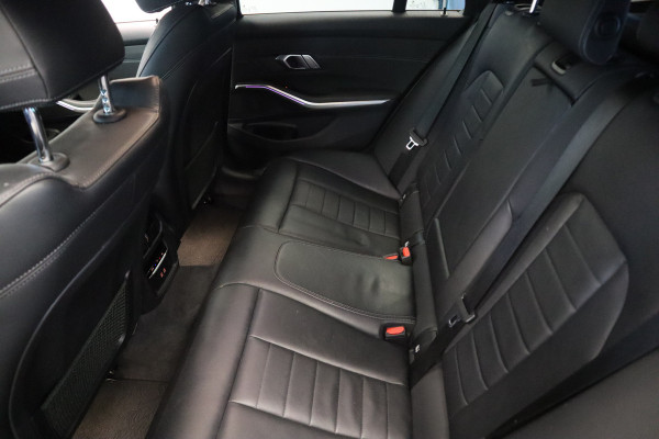 BMW 3 Serie Touring 320i High Executive Edition 184 PK Navigatie Luxe Volleder Cruise Control Stoelverwarming sfeerverlichting