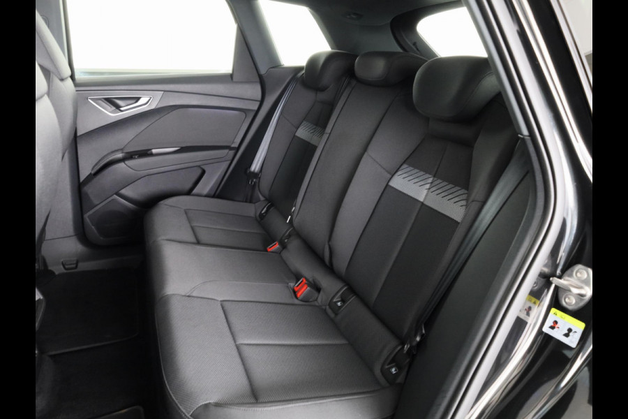 Audi Q4 e-tron 45 Advanced edition 82 kWh 286pk | Private lease vanaf € 796,- pm | 20 inch Lichtmetalen velgen  | Navigatie | Parkeerhulp Plus